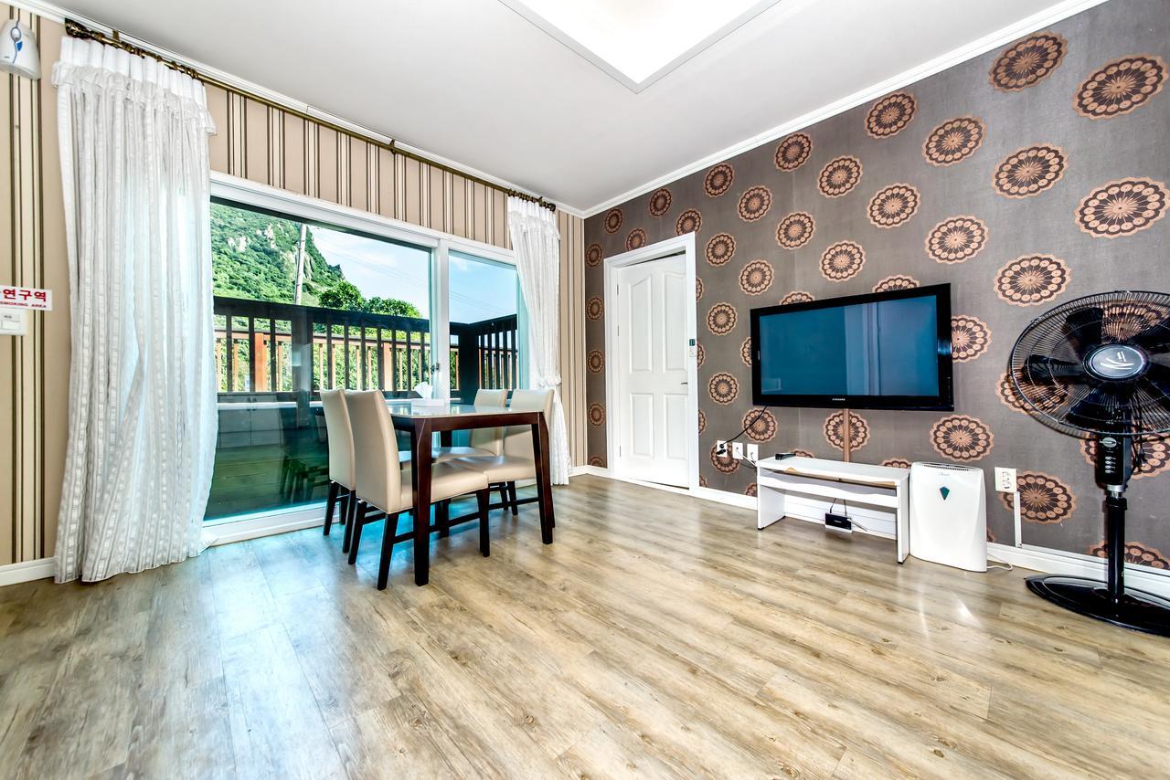 Mirvill Pension & Resort Seogwipo Extérieur photo